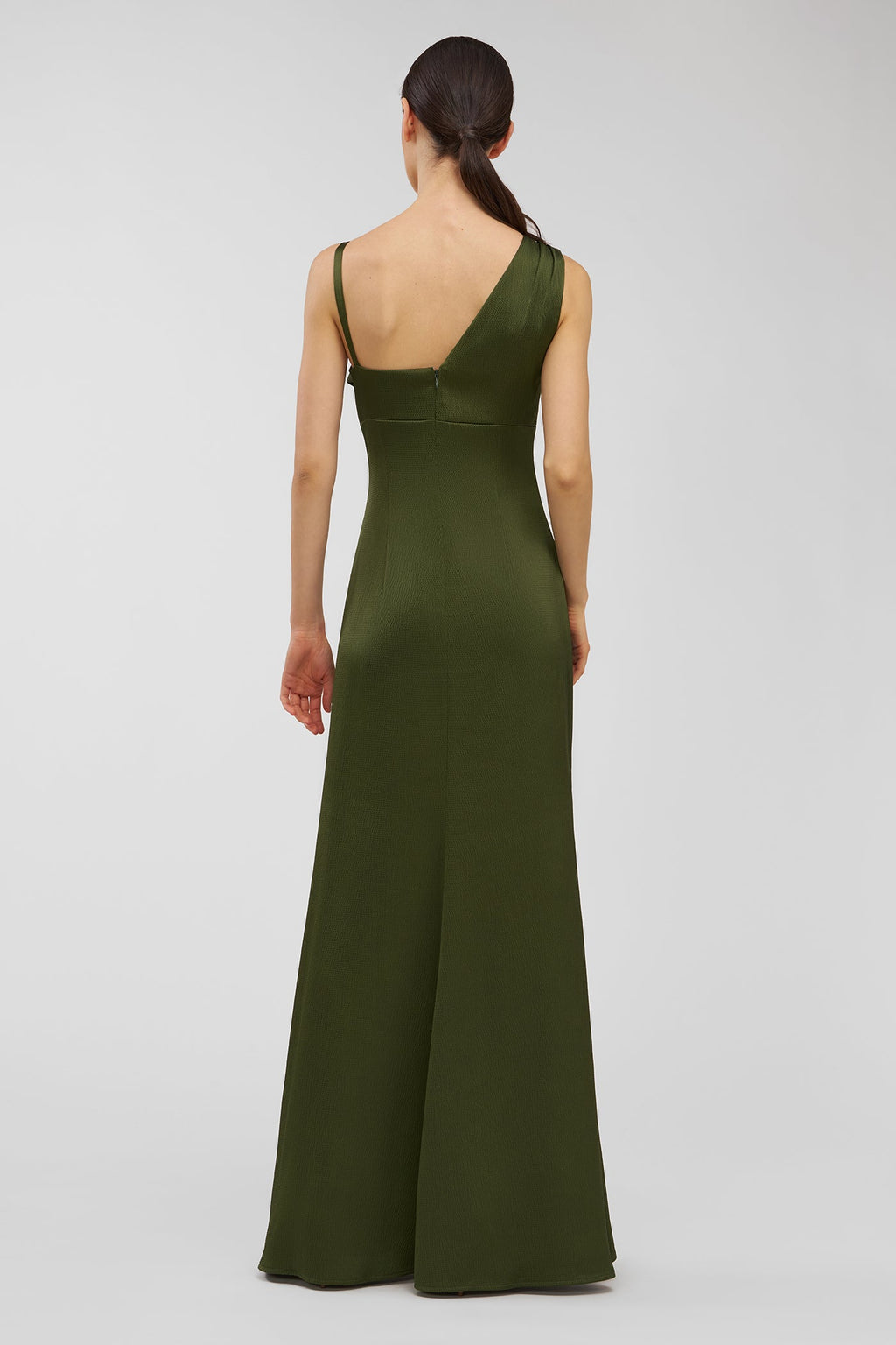 Pia Gown