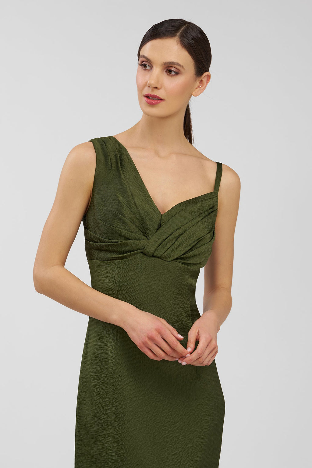 Pia Gown