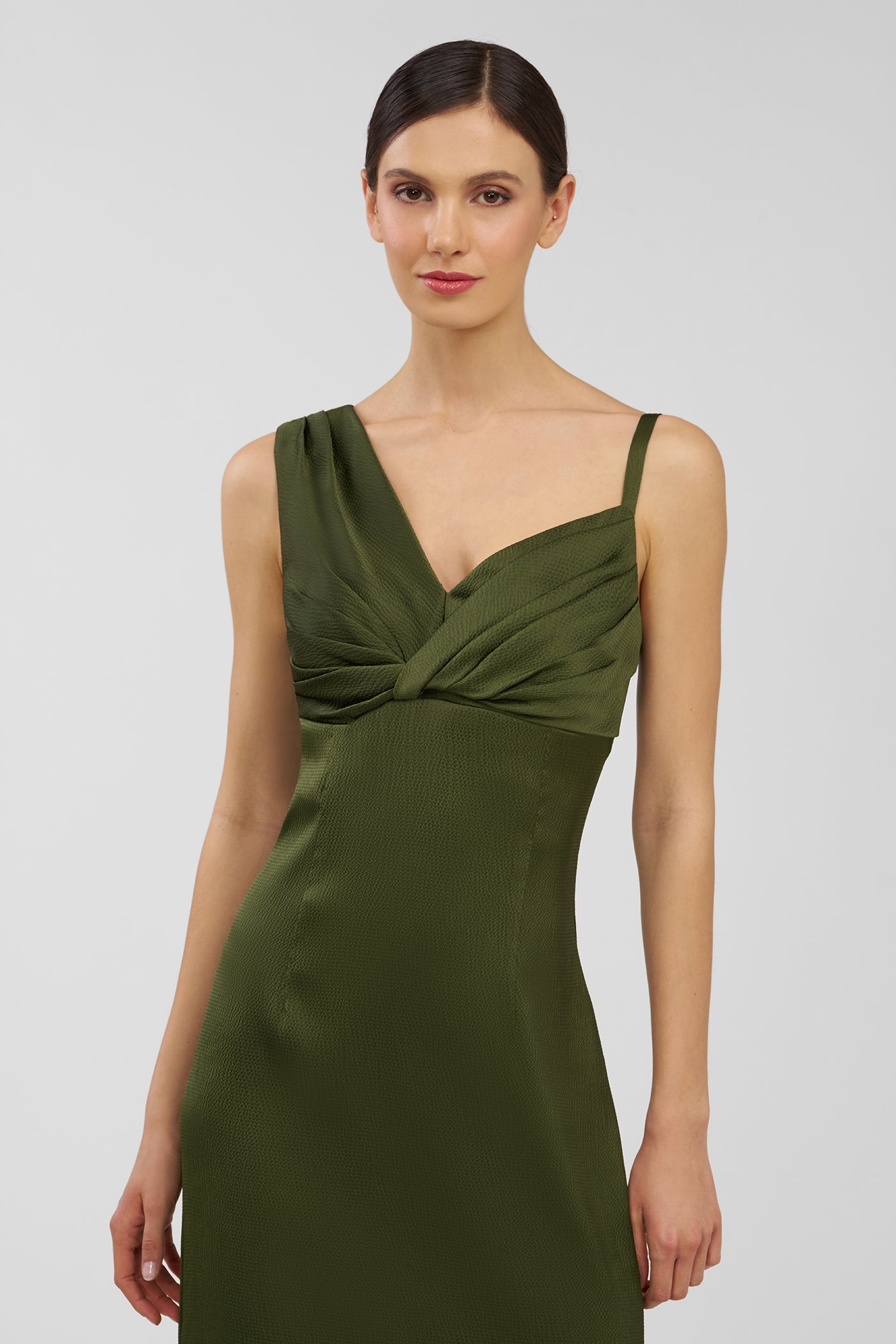 Pia Gown
